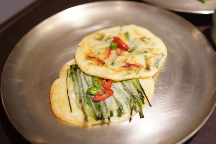Seoul: Royal Seoul Cooking Class in a 100-Year-Old Hanok - Dining like royalty on bangjja bronzeware