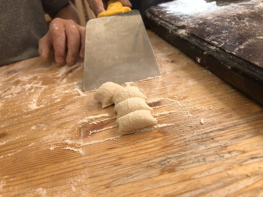 Sestri Levante: Pesto & Cooking Classes, Wine Tasting - Preparing two fish dishes with a chef