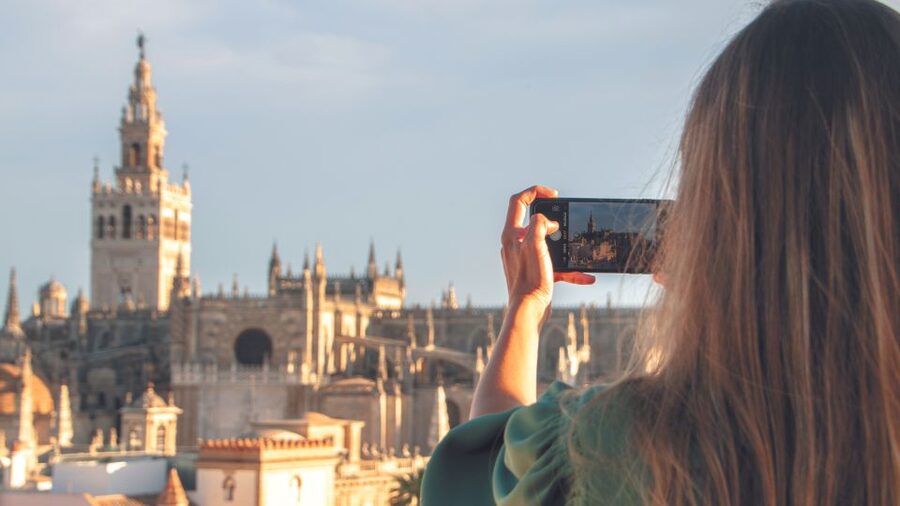 Seville: Paella Cooking Class & 30-Min Local Expert Q&A - Who should book this experience?