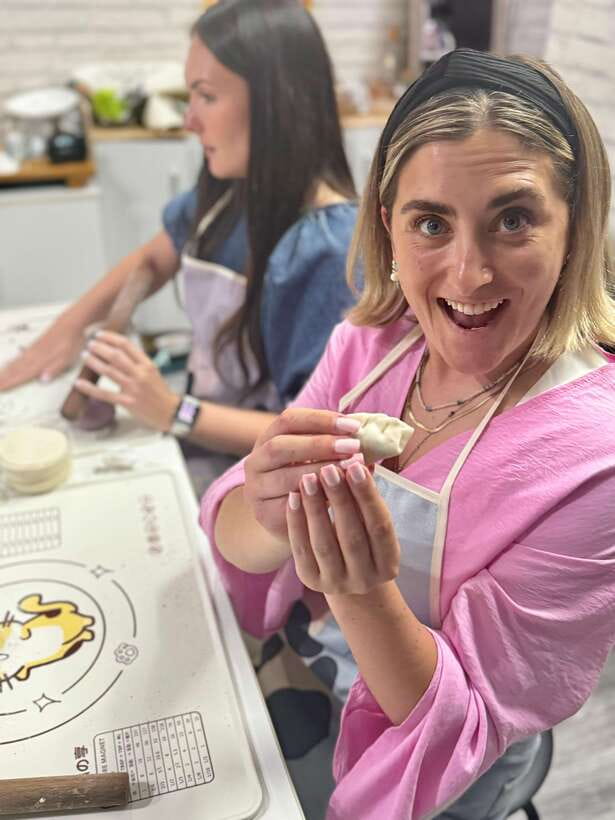 Shanghai-Cooking Dumpling & Meal in Local Family-w/Vegan - Meeting Bonnie near Zhongxing Road