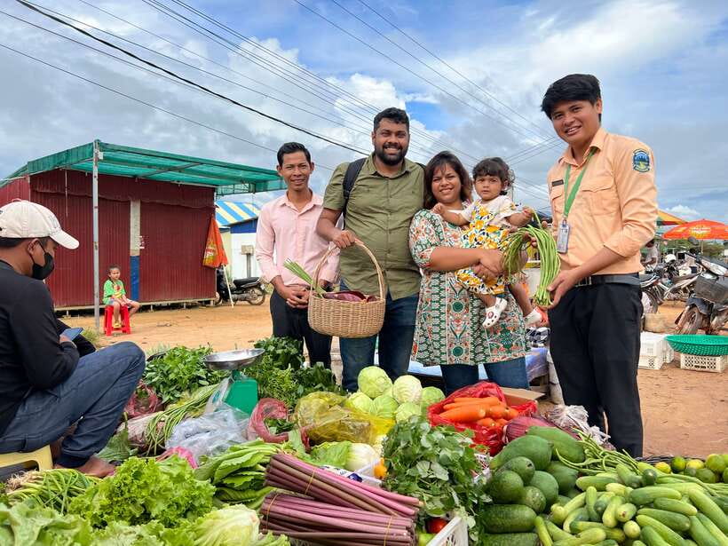 Siem Reap: Guided Day Trip to Local Village & Cooking Class - Who should book this experience?
