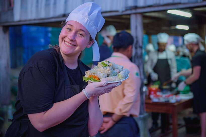 Siem Reap: Guided Day Trip to Local Village & Cooking Class - A warm welcome at a Khmer home