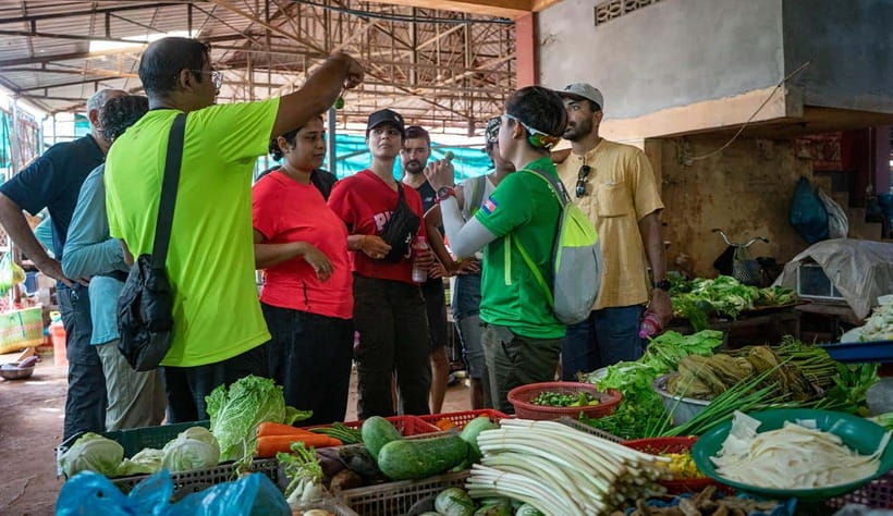 Siem Reap: Morning Cooking Class & Market Tour - The guides and chefs make a difference