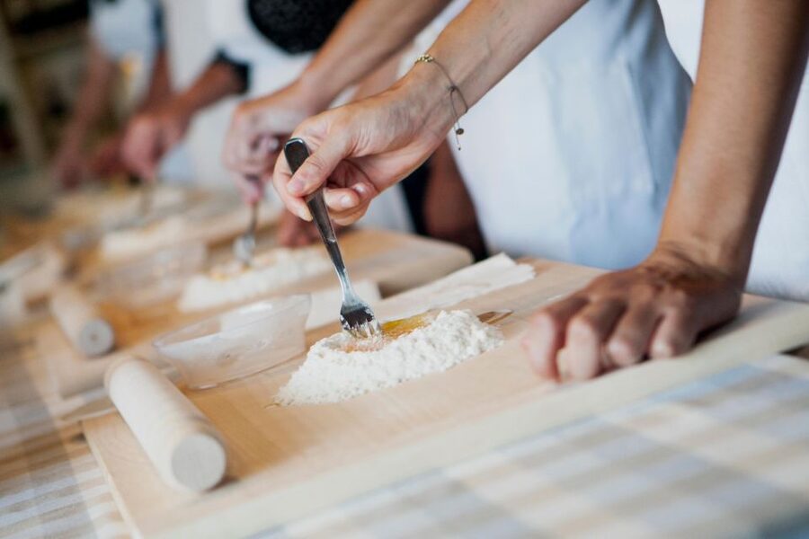 Siena countryside: cooking class in a real Tuscan farmhouse - Key points to know before booking