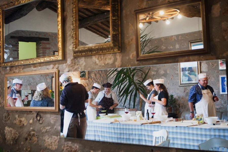 Siena countryside: cooking class in a real Tuscan farmhouse - Who will enjoy this farmhouse class most