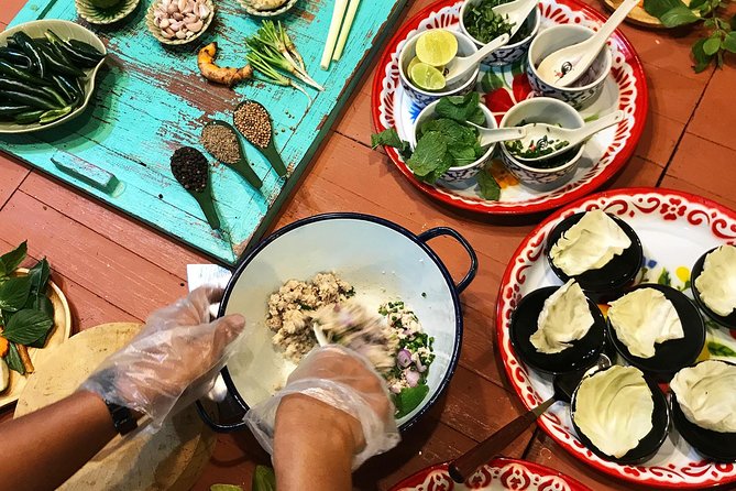 Silom Thai Cooking School with Fresh Market Tour - At a Glance