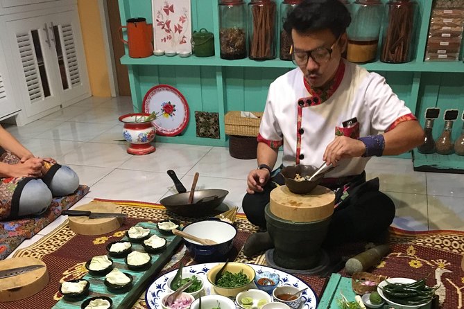 Silom Thai Cooking School with Fresh Market Tour - The Instructors Make the Difference