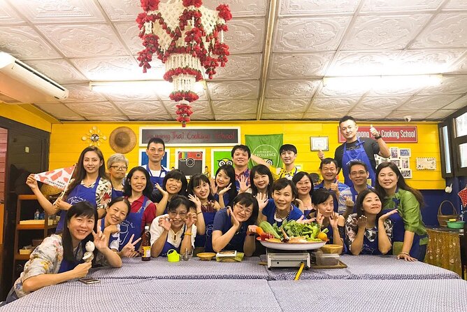 Sompong Thai Cooking School in Bangkok - Starting at the local market in the morning