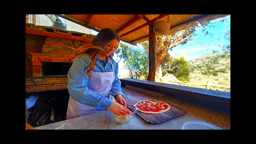 Sorrento: Half-Day Pizza Making, Wine, Limoncello & Pick-Up - Starting with the farm and the pizza story