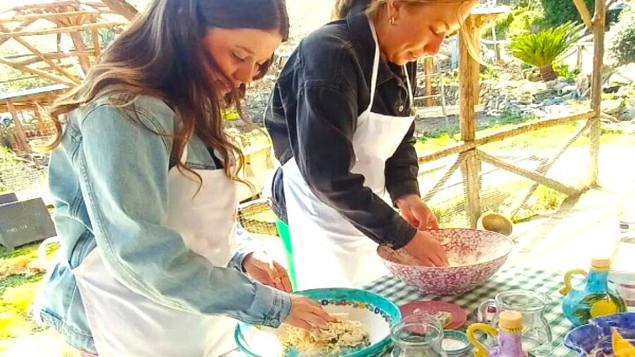 Sorrento: Half-Day Pizza Making, Wine, Limoncello & Pick-Up - Wine, dessert, and limoncello after lunch