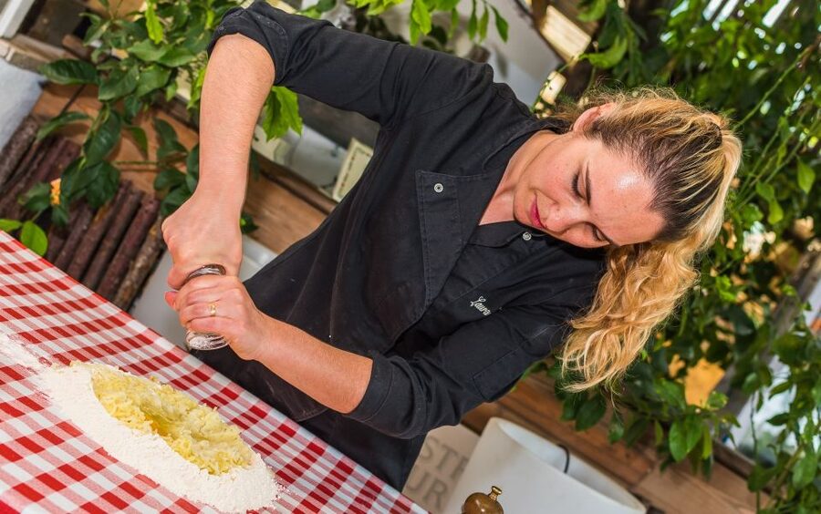 Sorrento: Hands-on Cooking Class - A Sorrento cooking class with a real sense of place