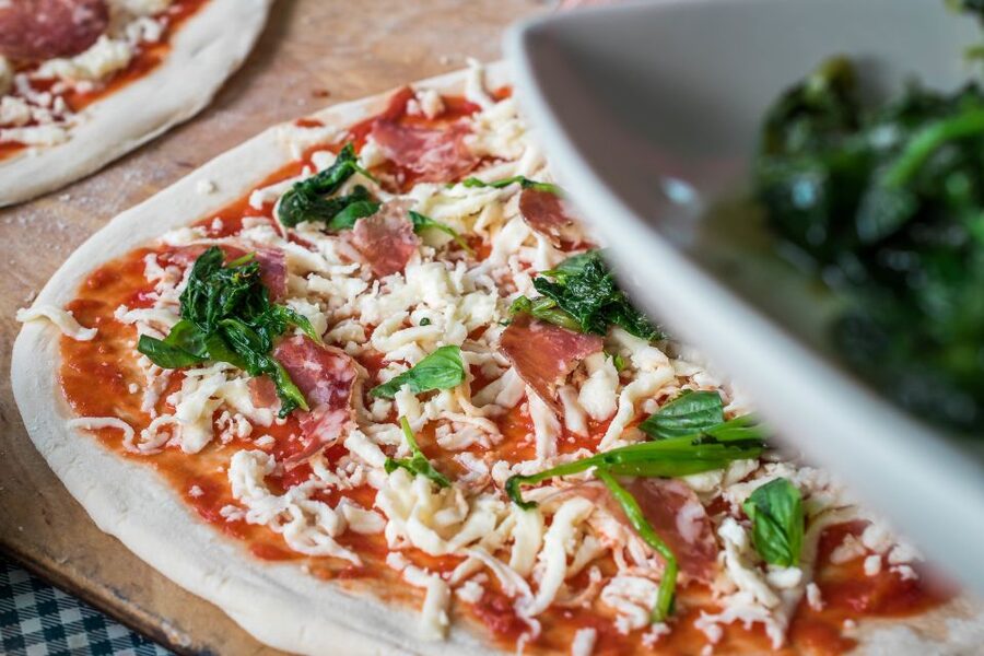 Sorrento: Pizza Making Class at Tirabusciò Cooking School - Family appeal and accessibility