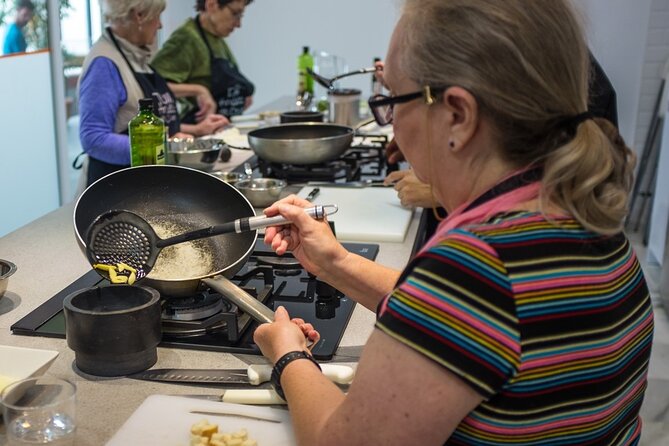 Spanish Cooking Class & Triana Market Tour in Sevilla - What the $90.70 price really buys