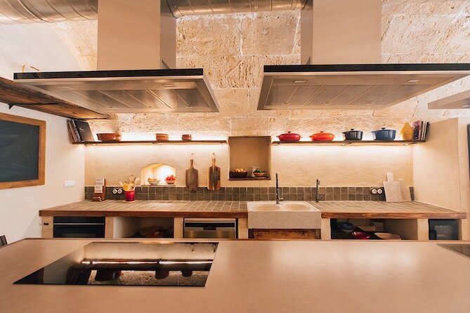 Spanish Cooking Experience in Mallorca - The long table is part of the experience