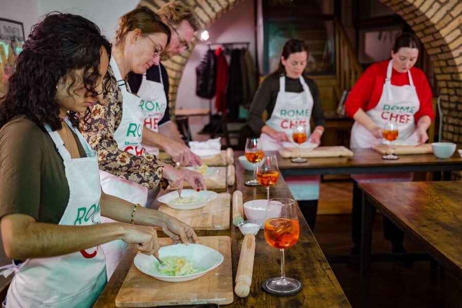 Spritz and Spaghetti Traditional Cooking Class in Rome - Who should book this class?