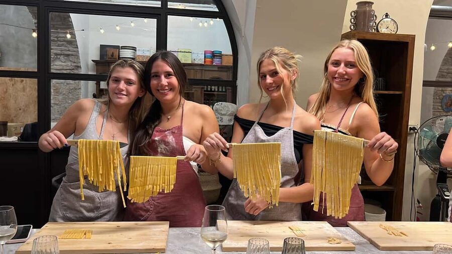 Super Fun Pasta and Gelato Cooking Class by the Vatican - Key points to know
