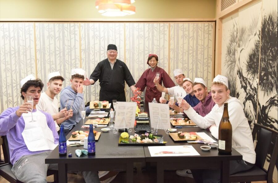Sushi-Making Experience - A short introduction to sushi culture