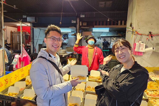 Taipei Cooking Class & Market Adventure in Historic Dadaocheng - The market walk before the cooking begins