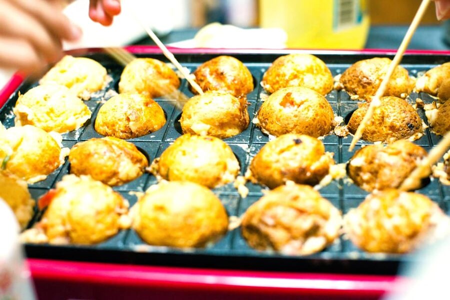 Takoyaki cooking experience in Kabukicho, Shinjuku - What makes the $25 price worthwhile
