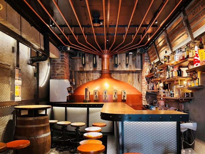 Takoyaki cooking experience in Kabukicho, Shinjuku - Finding the restaurant from Shinjuku Station