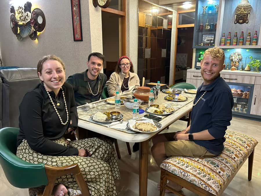 Talk & Enjoy with Delhi locals at their home while Cooking - Who will enjoy this home cooking experience