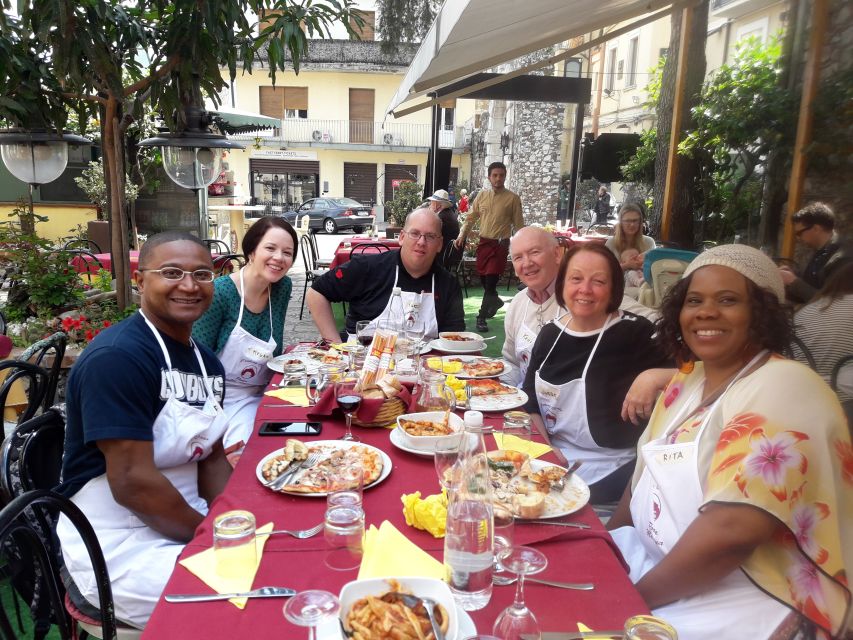 Taormina: Half-Day Pizza Making Class - Flour, yeast, and the first pasta lesson