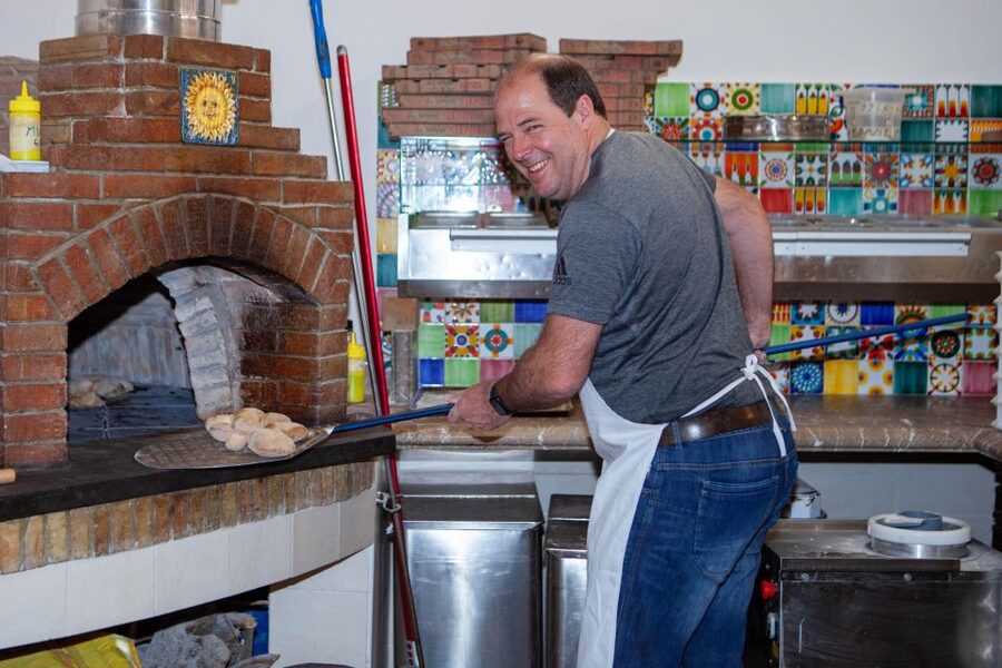 Taormina: Sicilian Cooking Class w/ a Visit to Local Market - Who should book this experience?
