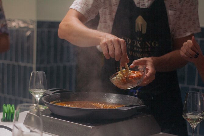 Taste of Spain: Tapas Cooking Class with Bottomless Wine Pairing - How the cooking lesson works