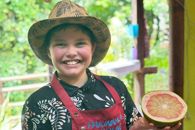 Thai Cooking Class in Khao Lak by Amazon Prime Series Chef - Meeting Chef Wandee and the cooking team
