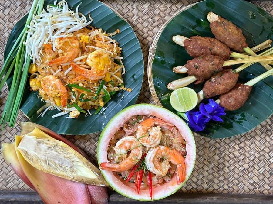Thai cooking class &Market tour by Amazon Prime Series Chef. - Key points at a glance