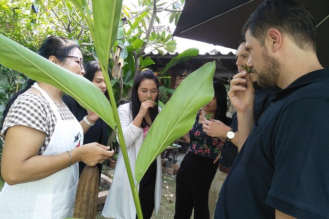 Thai Cooking Class - Starting with herbs at Jimmy’s Kitchen