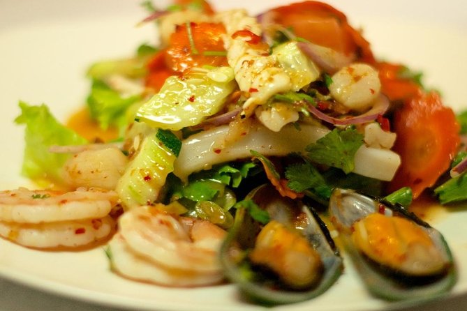 Thai Culinary Class by the Beach at Melati Resort & Spa - Who should book this afternoon