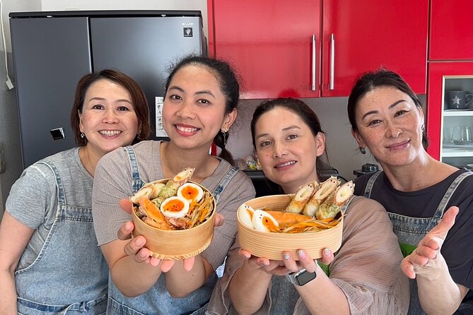 Tokyo Haneda: Bento & Ramen Gyoza Cooking Class in a Local home - Why the home setting adds value