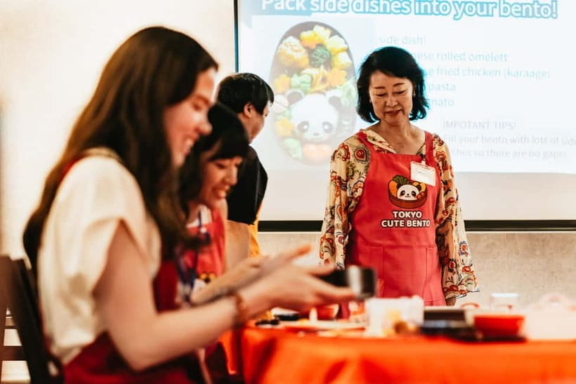 Tokyo: Kawaii Bento Cooking Class – Cute Character Lunchbox - Picking the right design