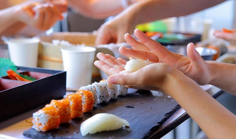 Tokyo: Roll and Authentic Sushi Making Class in Asakusa - How much food you get for $58