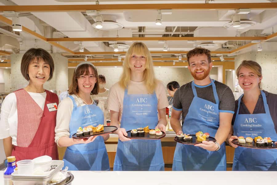 Tokyo: Tsukiji Market Walking Tour & Sushi Cooking Class - Tsukiji Hongwanji Temple is a useful starting point