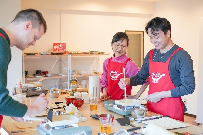 Tokyo Washoku 4-hour Cooking Class: From Market to Table - Walking from the market to the cooking studio