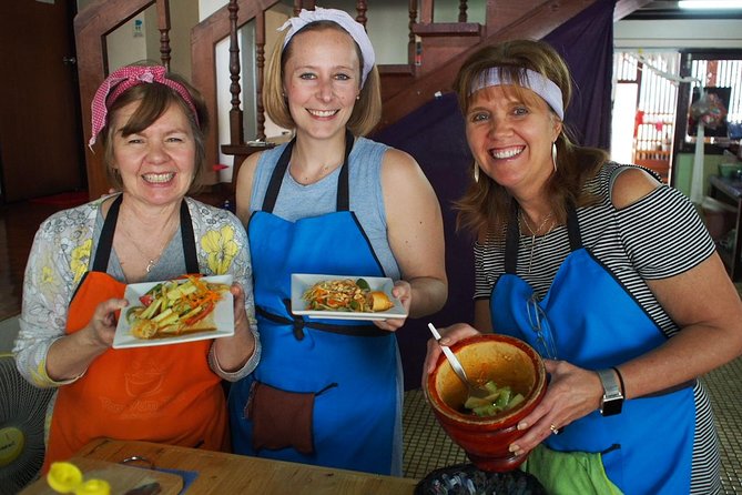 Tomyumthai Cooking Class in Chiang Mai - The market visit helps you understand Thai ingredients