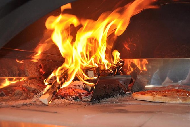 Toss, Bake, Cheers! - Sorrento Pizza Making Class with Wine - Booking, cancellation, and practical planning