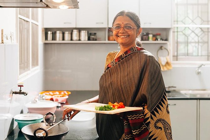 Traditional Chettinad Cooking Class in a Local Home near Chennai - Making pour dosas, a Chennai specialty