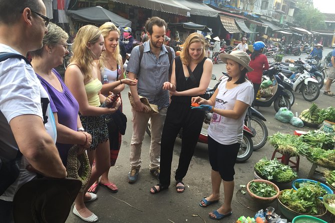 Traditional Cooking Class with Basket Boat Ride and market Tour - What the meal is like