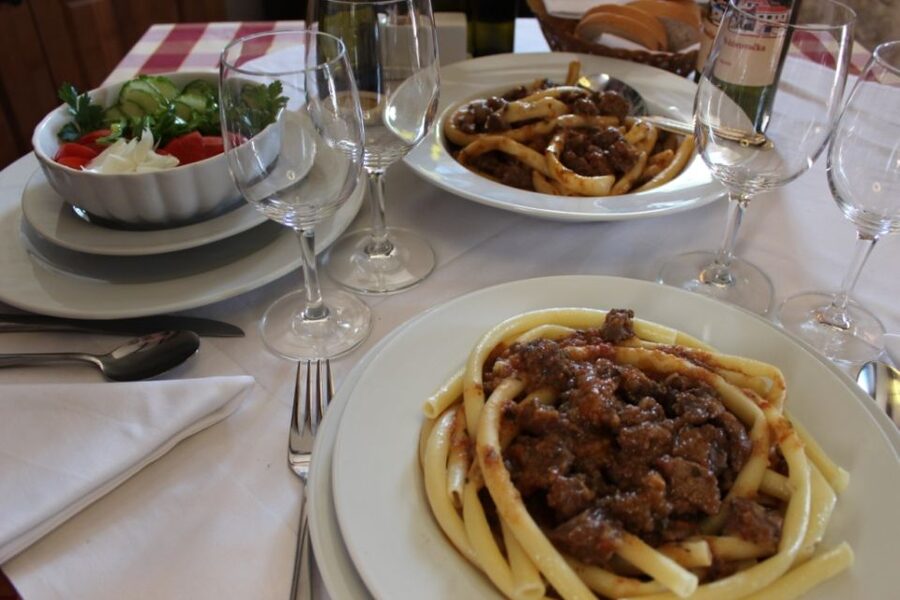 Traditional Dalmatian Cooking Class from Dubrovnik - Picking vegetables and tasting the farm