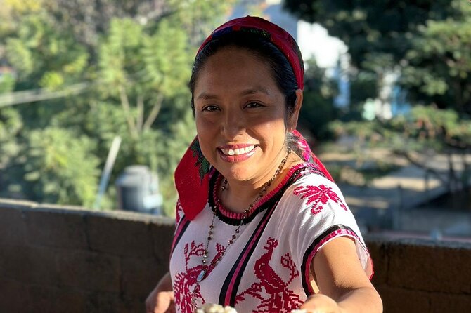 Traditional Oaxaqueña Cooking with Grandma's Recipes - Start with hot chocolate at Jardín Conzatti