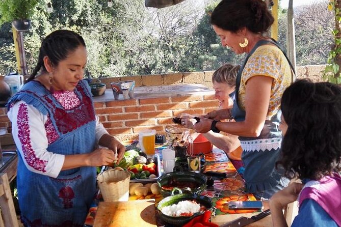Traditional Oaxaqueña Cooking with Grandma's Recipes - What makes Chef Adhey’s teaching style work