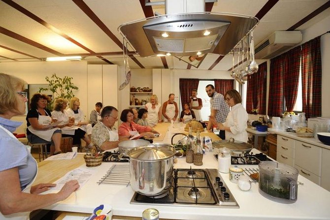 Tuscan Cooking Class in Central Siena - The school’s central Siena setting
