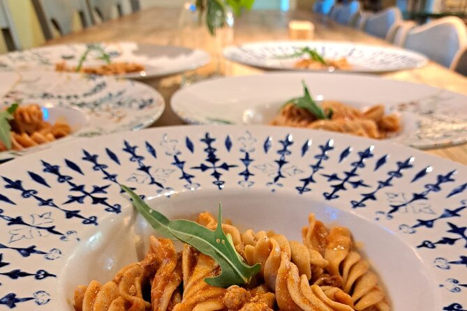 Tuscan Cooking Class of Homemade Pastas and Cantucci Cookies - What drinks cost extra