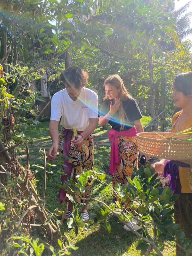 Ubud: Authentic Traditional Balinese Village Cooking Class - Cooking in an open-air family kitchen