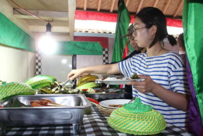 Ubud: Balinese Cooking Class and Market Tour