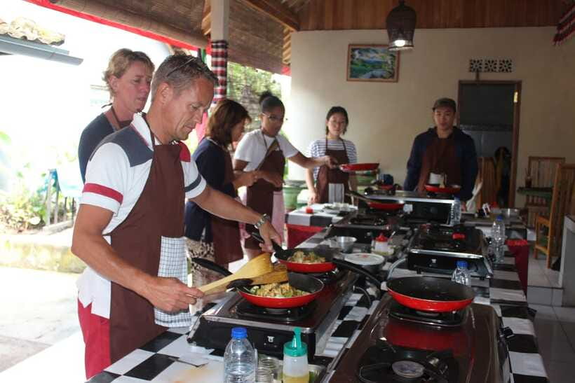 Ubud: Balinese Cooking Class and Market Tour - Who will get the most from this experience