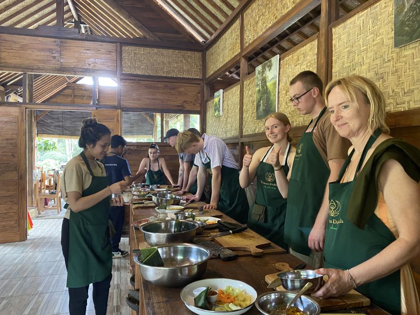 Ubud: Balinese Cooking Class at an Organic Farm - Cook the regular six-dish menu